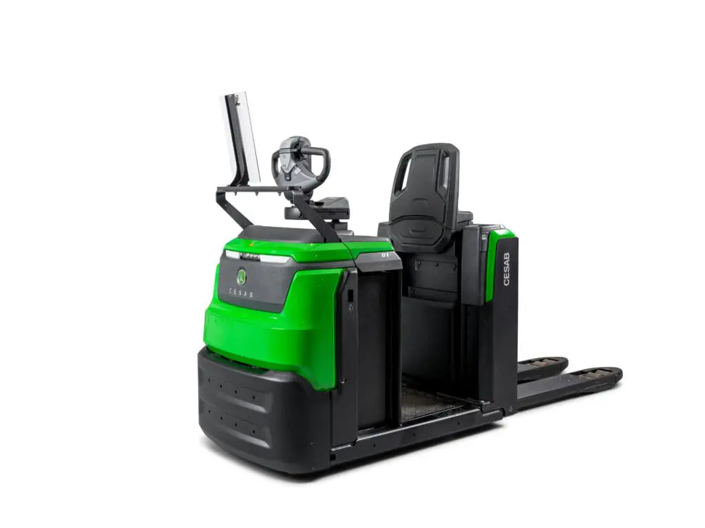 CESAB O1 electric pallet truck with seat and touchscreen display, left oblique front view on white background | Prins Maasdijk