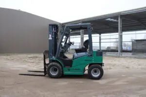 Prins Panther XL-E compact electric rough terrain forklift with removable counterweight | Prins Maasdijk