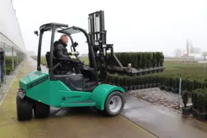 Prins Tiger XXL-E electric rough terrain forklift with extra low ground pressure for container fields | Prins Maasdijk