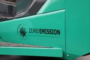 Close-up of the "Zero Emission" logo on the green side of the Prins Tiger XXL-E forklift. - Prince Maasdijk