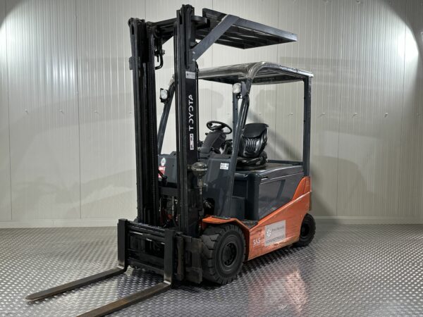 TOYOTA 8FBMT25 - Forklift Electric