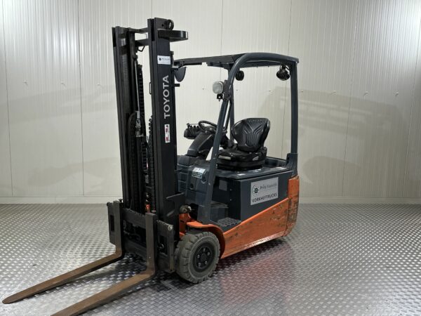 TOYOTA 8FBE16T - Forklift Electric