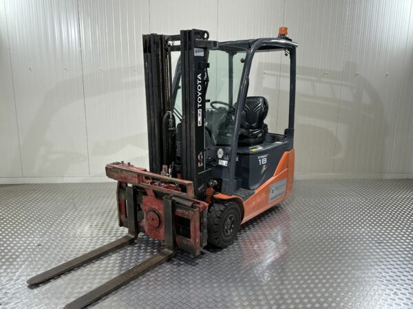 TOYOTA 8-FBE16T - Forklift Electric