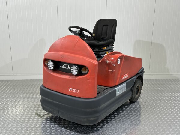 LINDE P60 - Tow tractor Electric