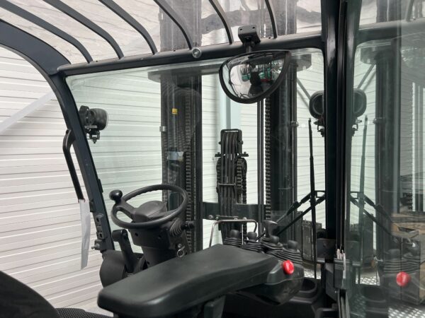 TOYOTA 8FBMT25 - Forklift Electric - Image 3