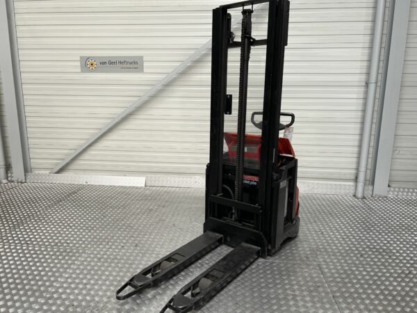 BT SWE120 - Stacker Electric