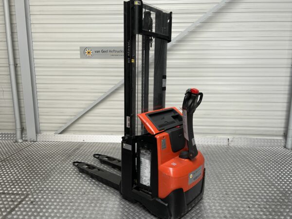 BT SWE120 - Stacker Electric - Image 2