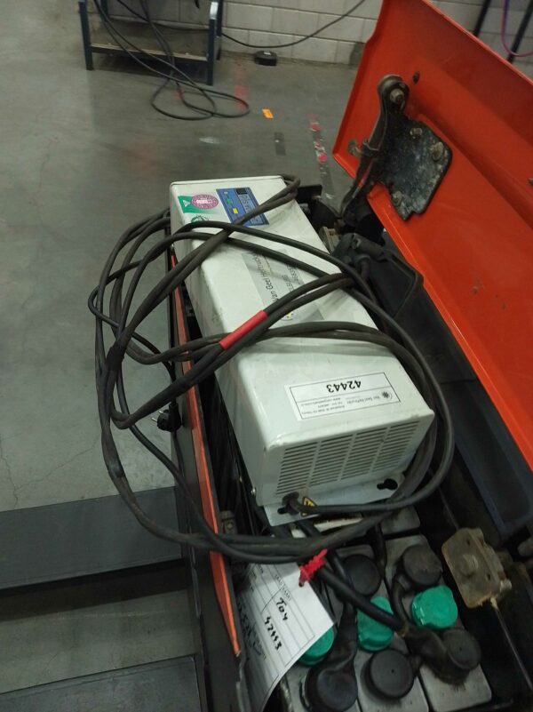 BT LPE200/8 - Electric pallet truck - Image 3