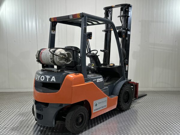 TOYOTA 02-8FG20 - Forklift gas - Image 2