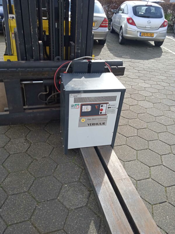 HYSTER E120XL2 - Forklift Electric - Image 3