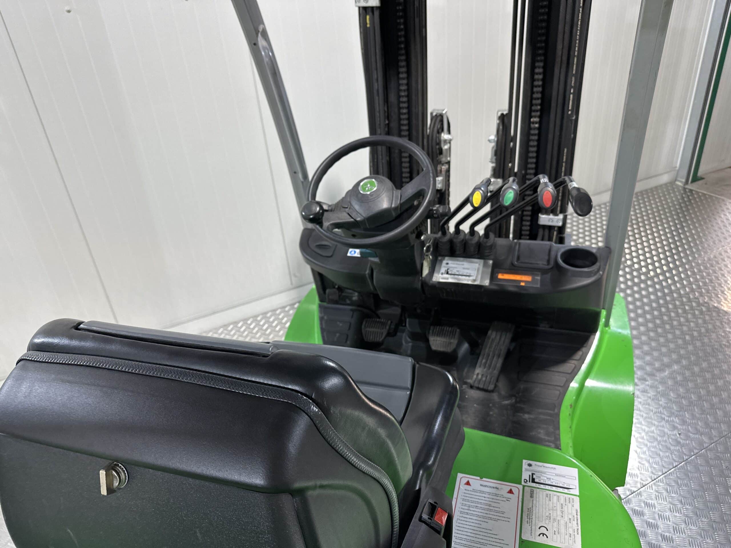 CESAB M325 LPG - Forklift gas - Image 3
