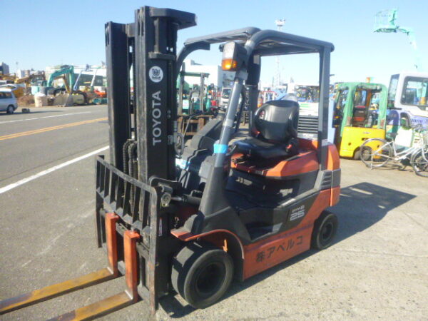 TOYOTA 8FB25 - Forklift Electric