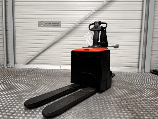 TOYOTA LPE200B - Electric pallet truck