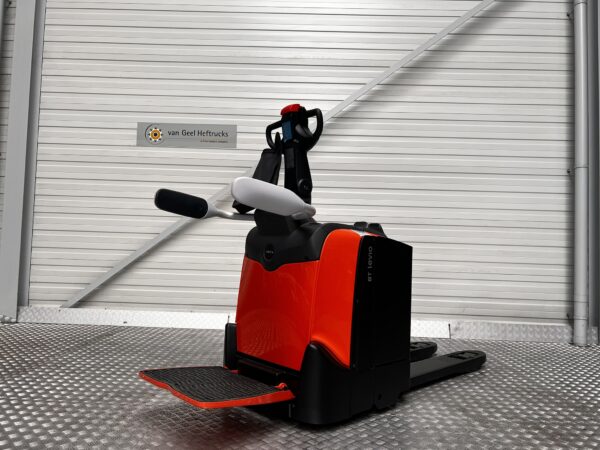 TOYOTA LPE200/8 - Electric pallet truck - Image 2