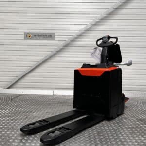 TOYOTA LPE200/8 - Electric pallet truck