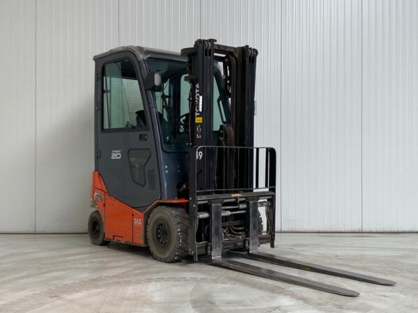 TOYOTA 8FBMKT20 - Forklift Electric
