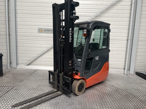 TOYOTA 8FBET16 - Forklift Electric