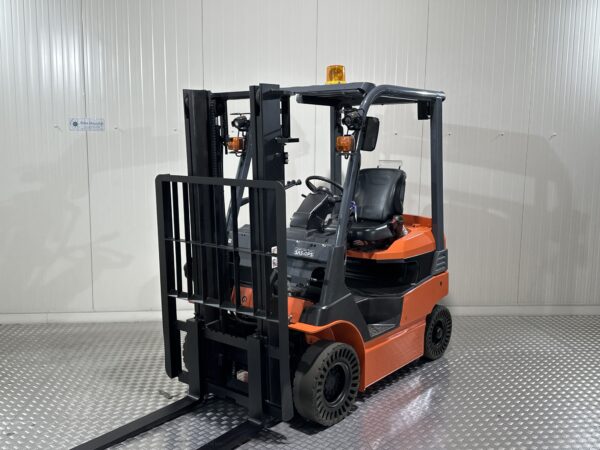 TOYOTA 8FB15 - Forklift Electric