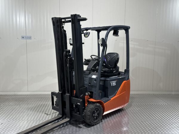 TOYOTA 8FBE15T - Forklift Electric