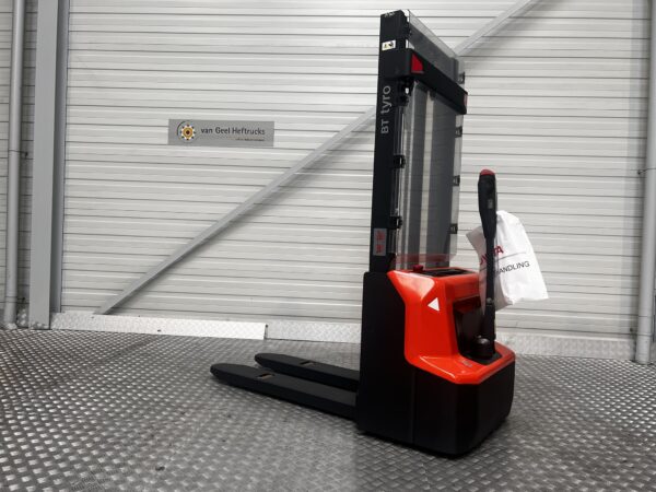 BT SHE100-2900 - Stacker Electric - Image 2