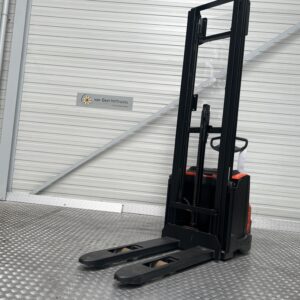 TOYOTA SWE120 - Stacker Electric