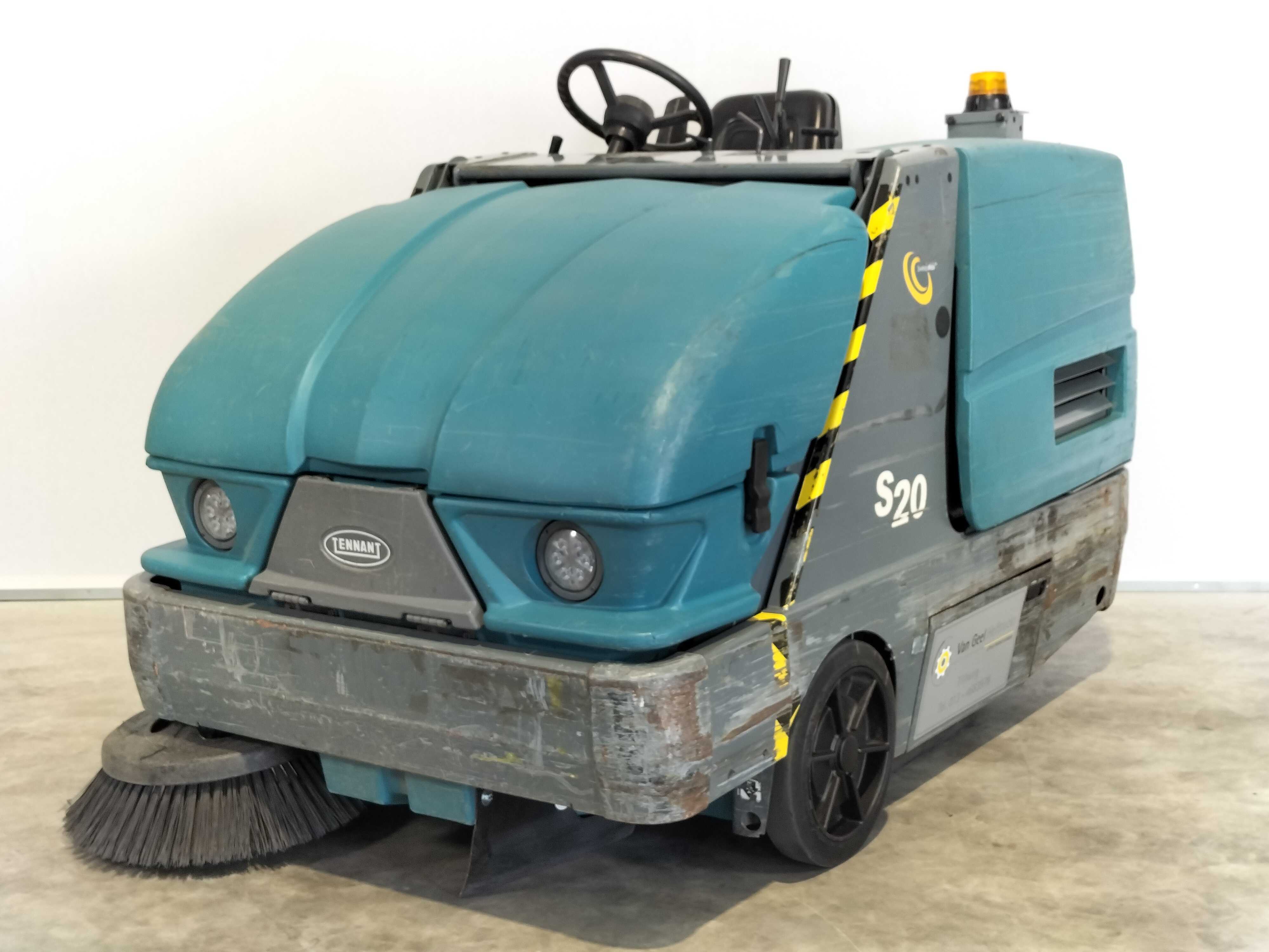TENNANT S20 - Sweeper