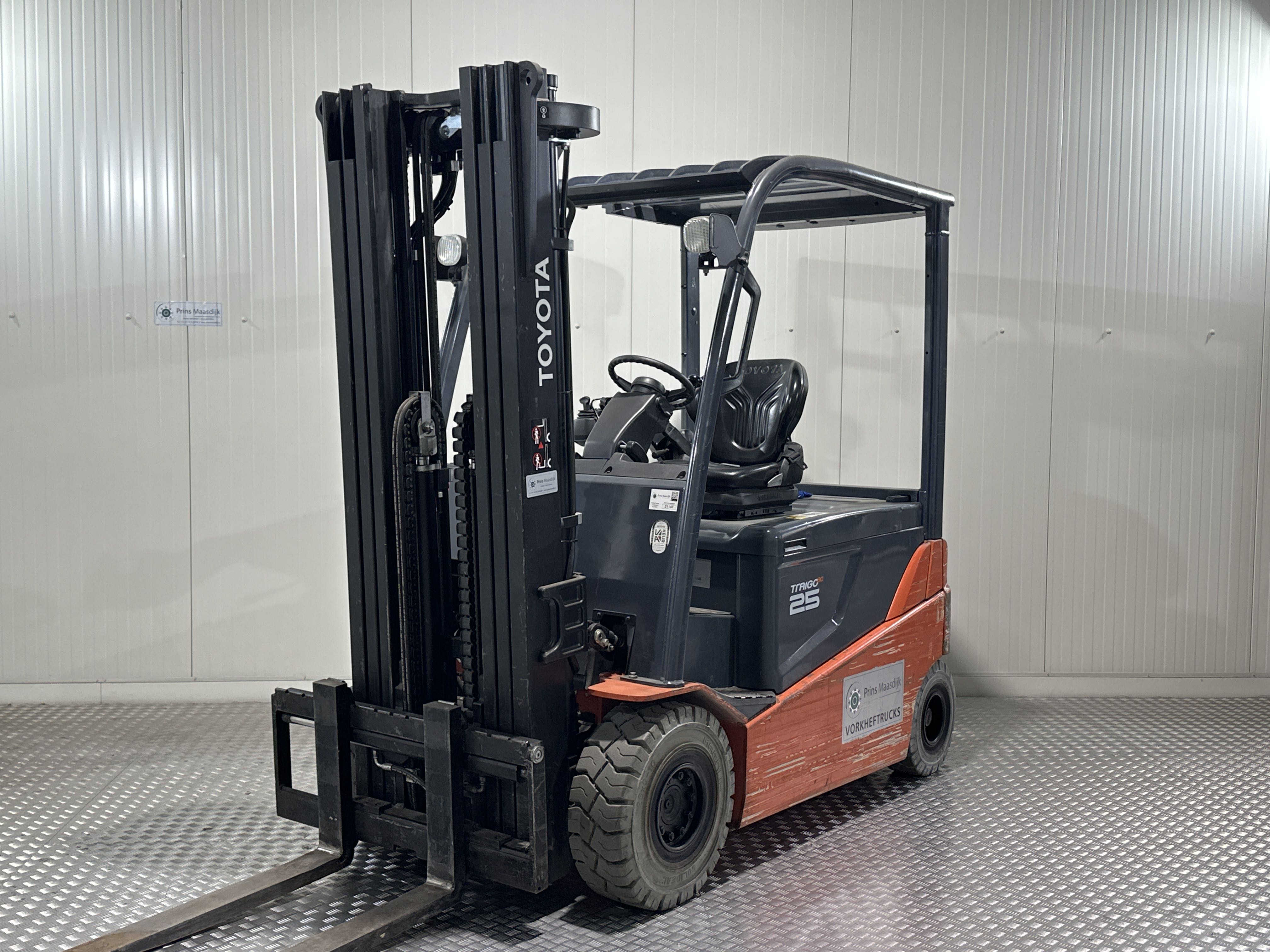 TOYOTA 8FBMT25 - ***Vorkheftruck Elektro***