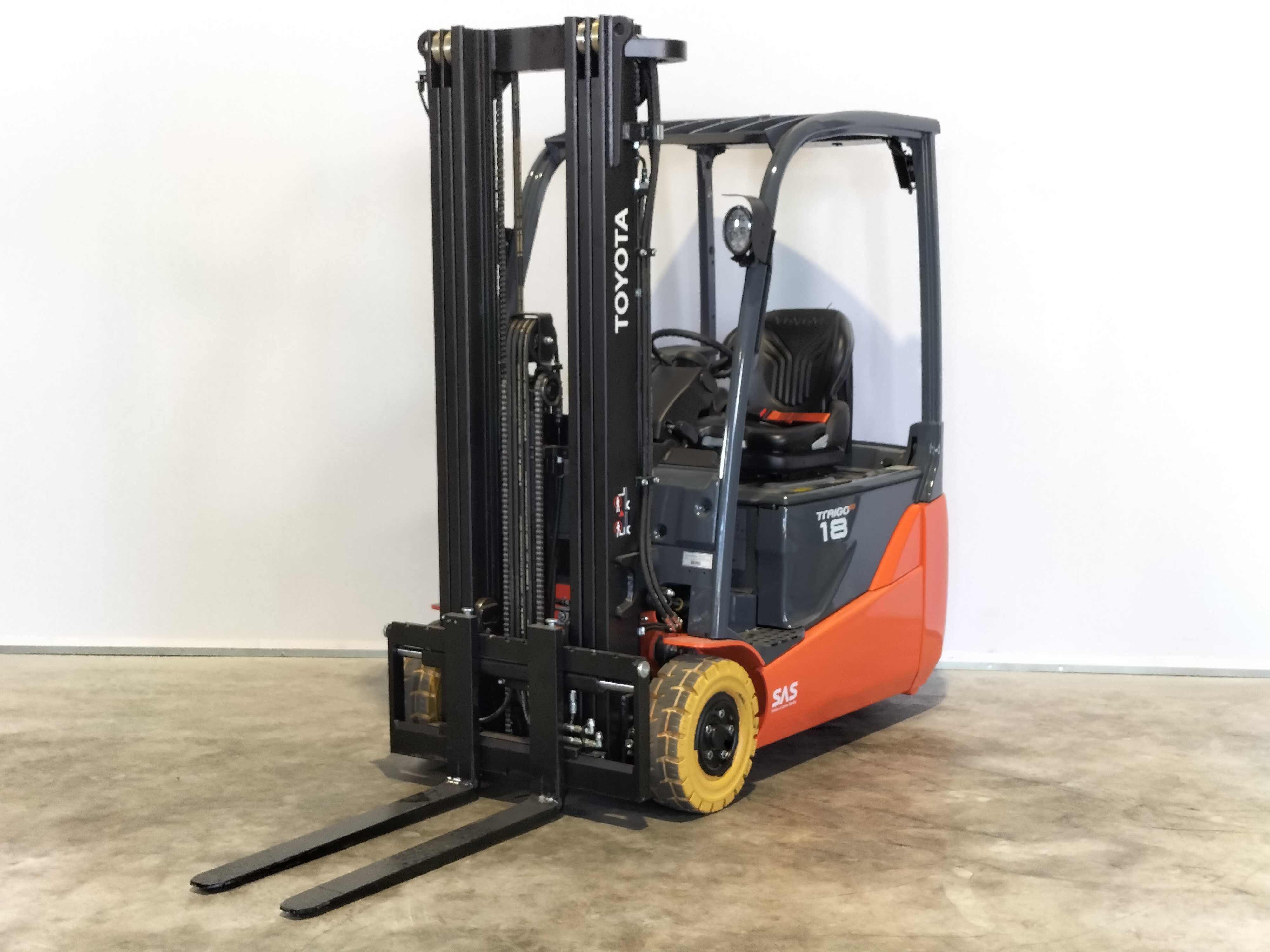TOYOTA 8FBE18T - Forklift Electric