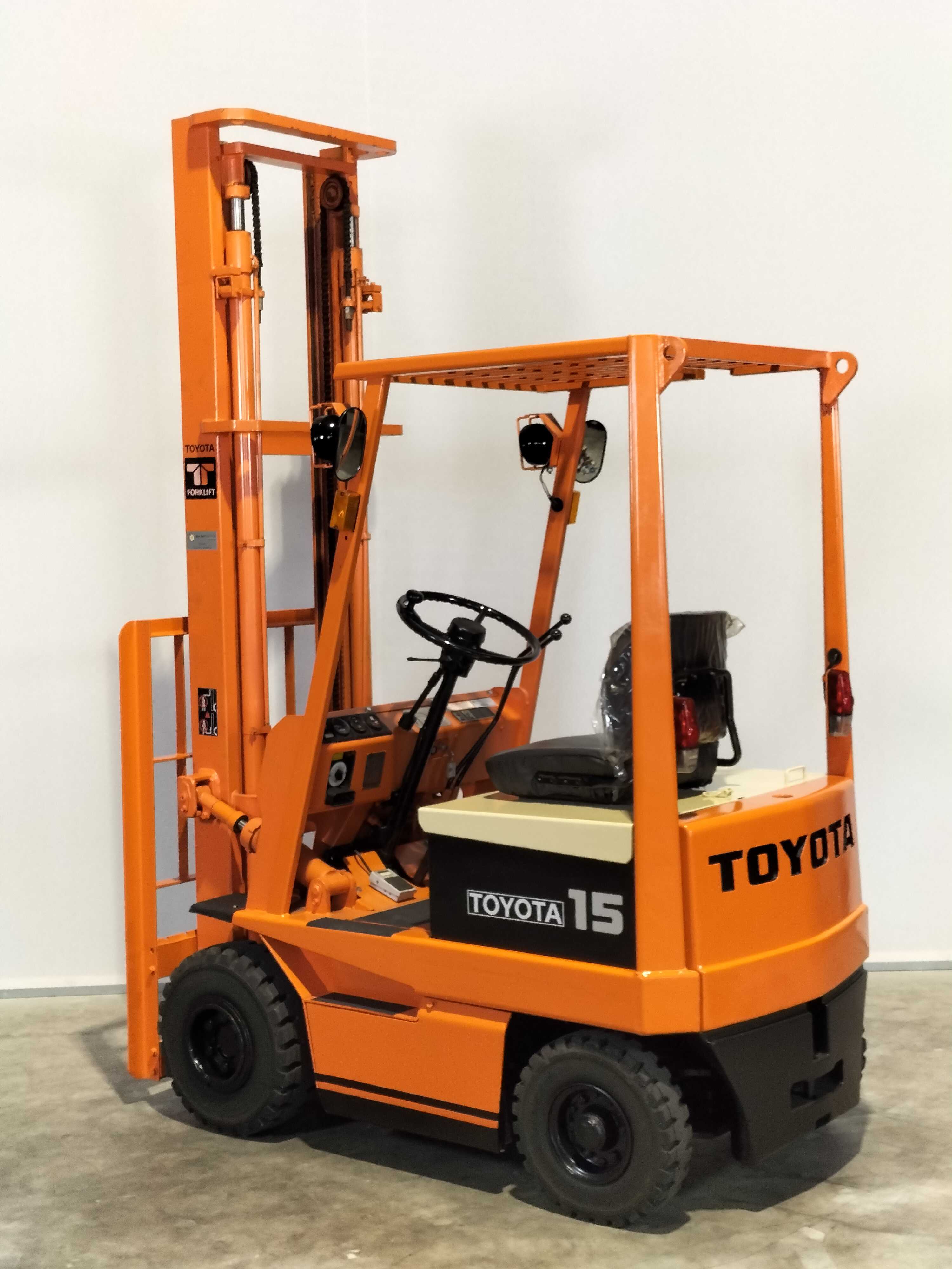 TOYOTA 4FB15 - Forklift Electric