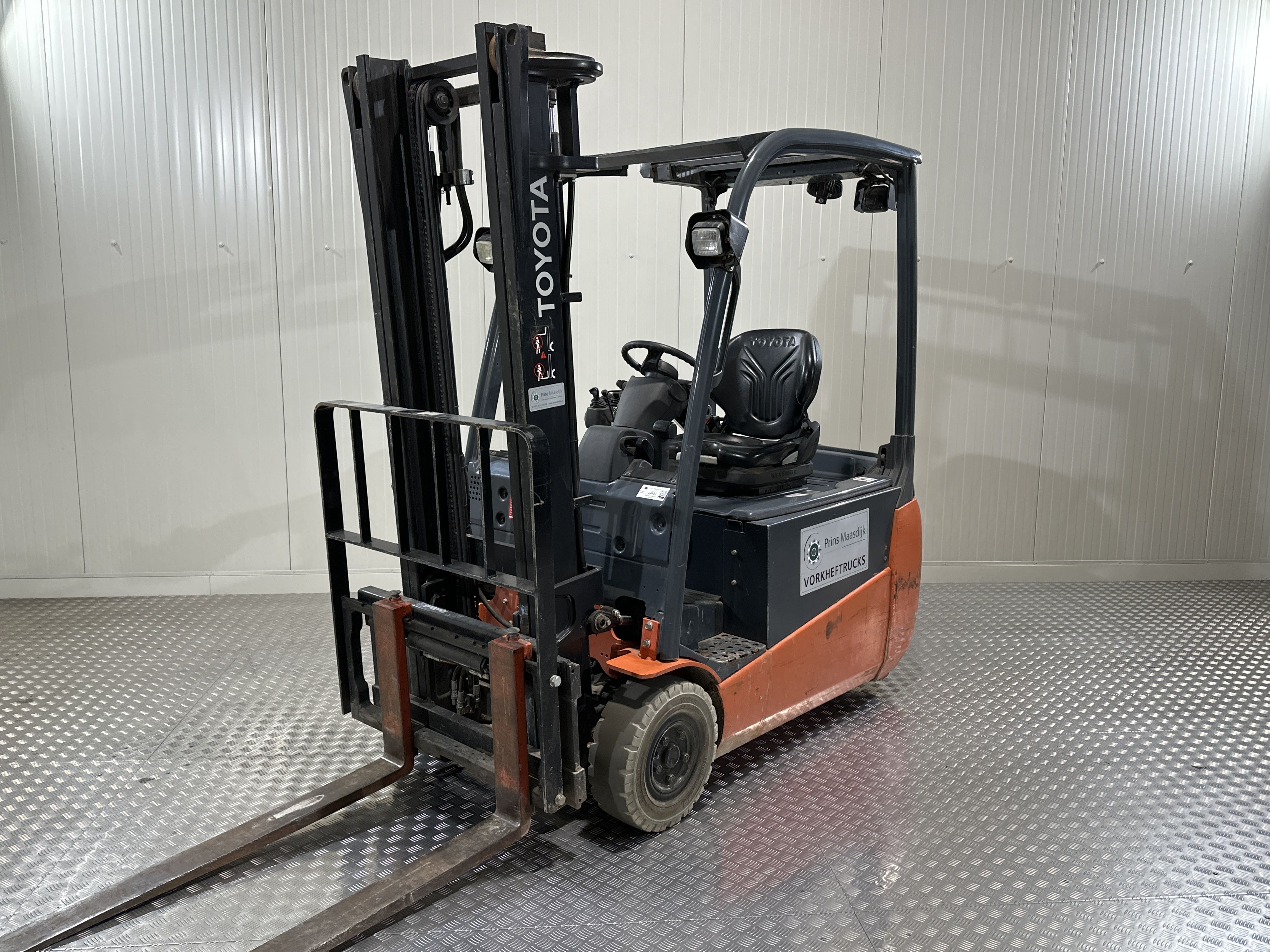 TOYOTA 8FBET16 - Forklift Electric