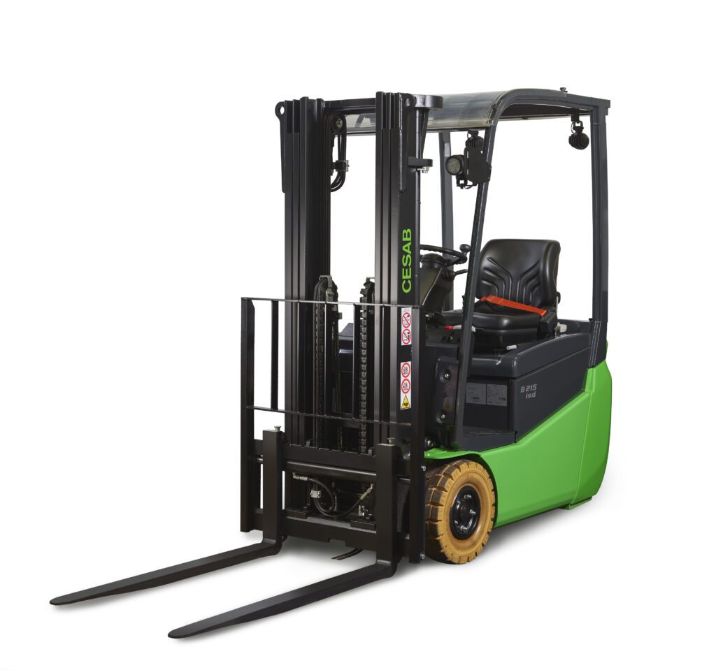 CESAB B200 electric forklift - compact 3-wheel model in warehouse | Prins Maasdijk