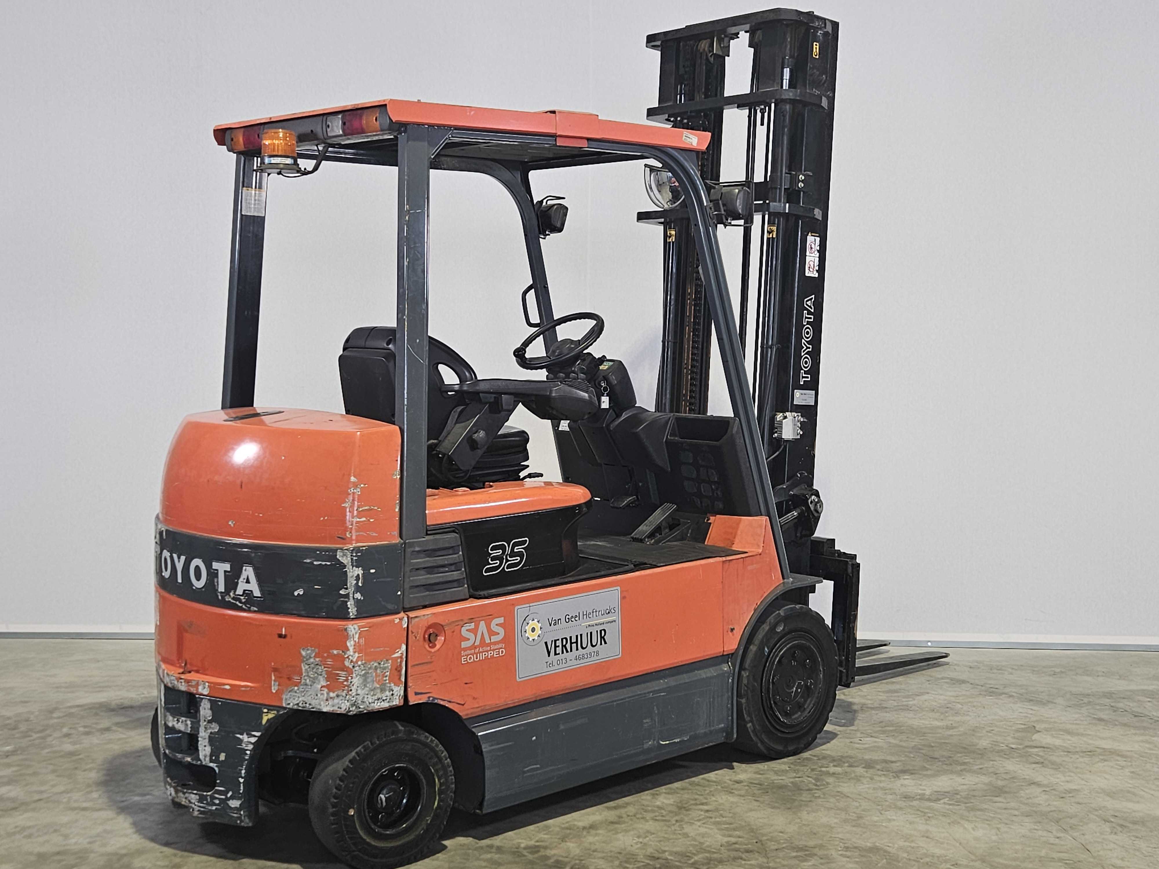 TOYOTA 7FBMF35 - Forklift Electric