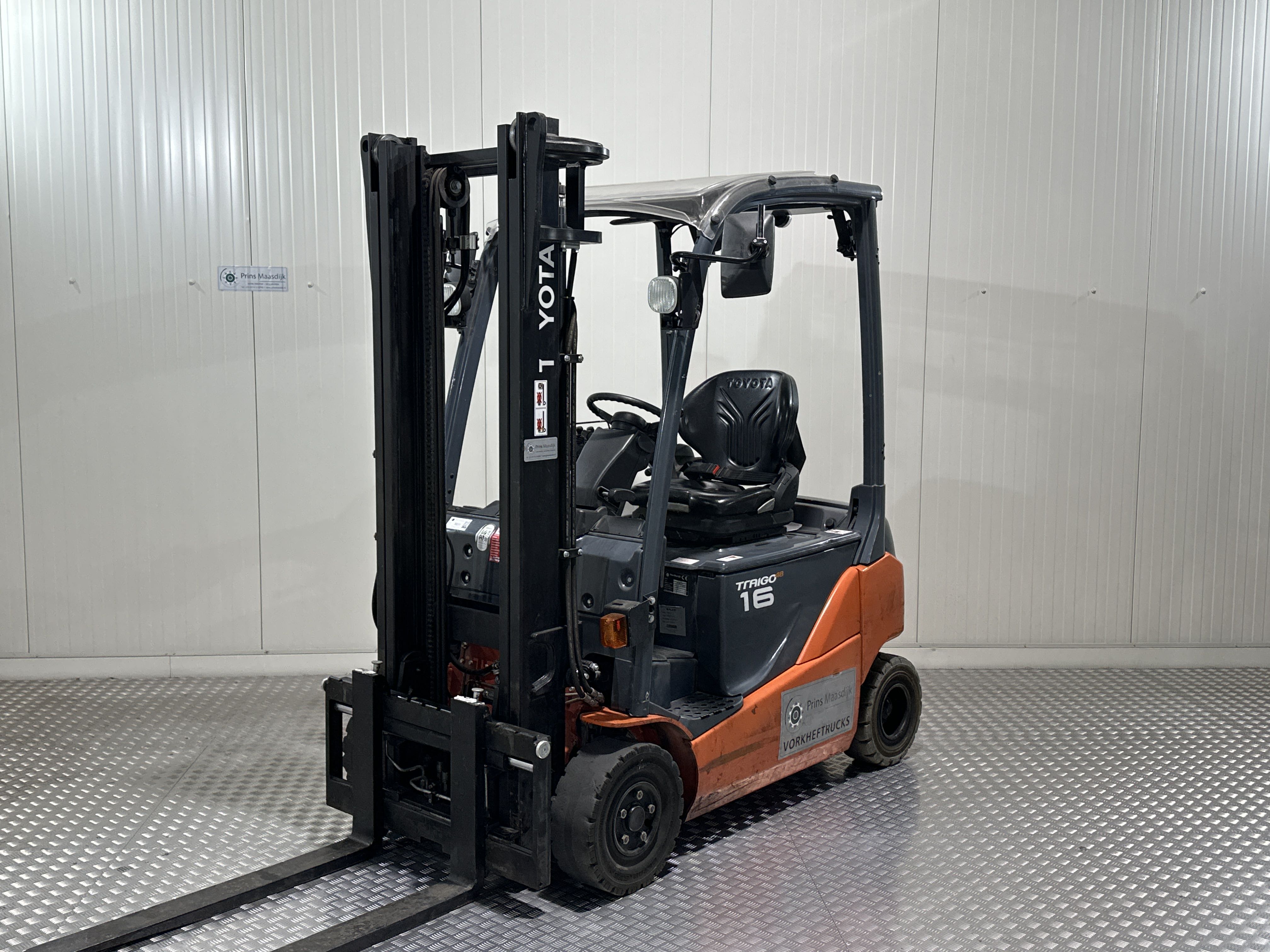 TOYOTA 8FBMK16T - Forklift Electric
