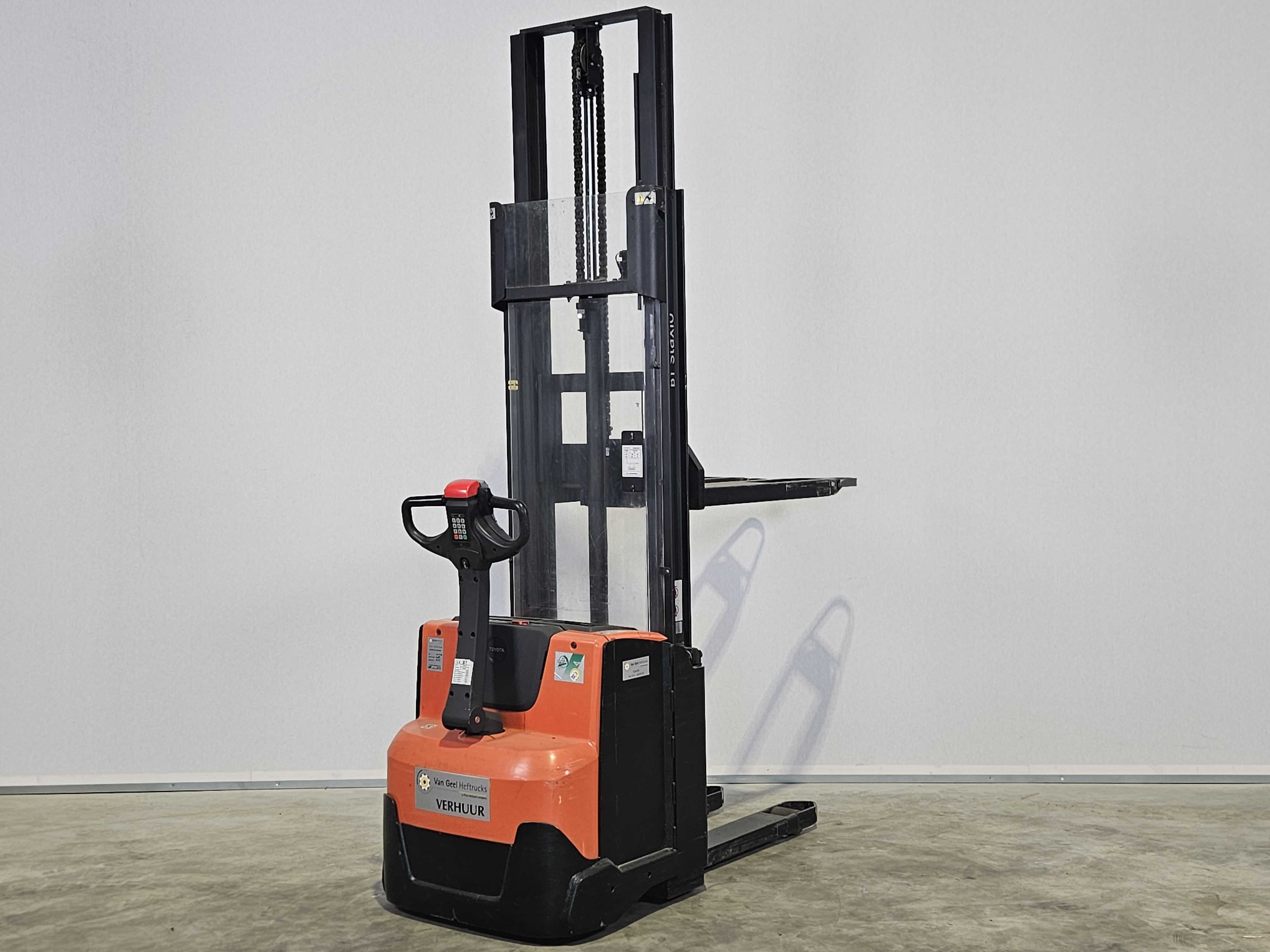 BT SWE120 - Stacker Electric