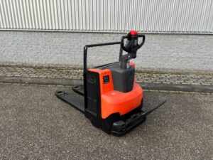 Toyota LWE200 – Toyota LWE200