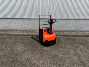 Toyota LWE200 – Toyota LWE200