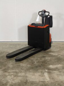 TOYOTA LWE180 – Electric pallet truck